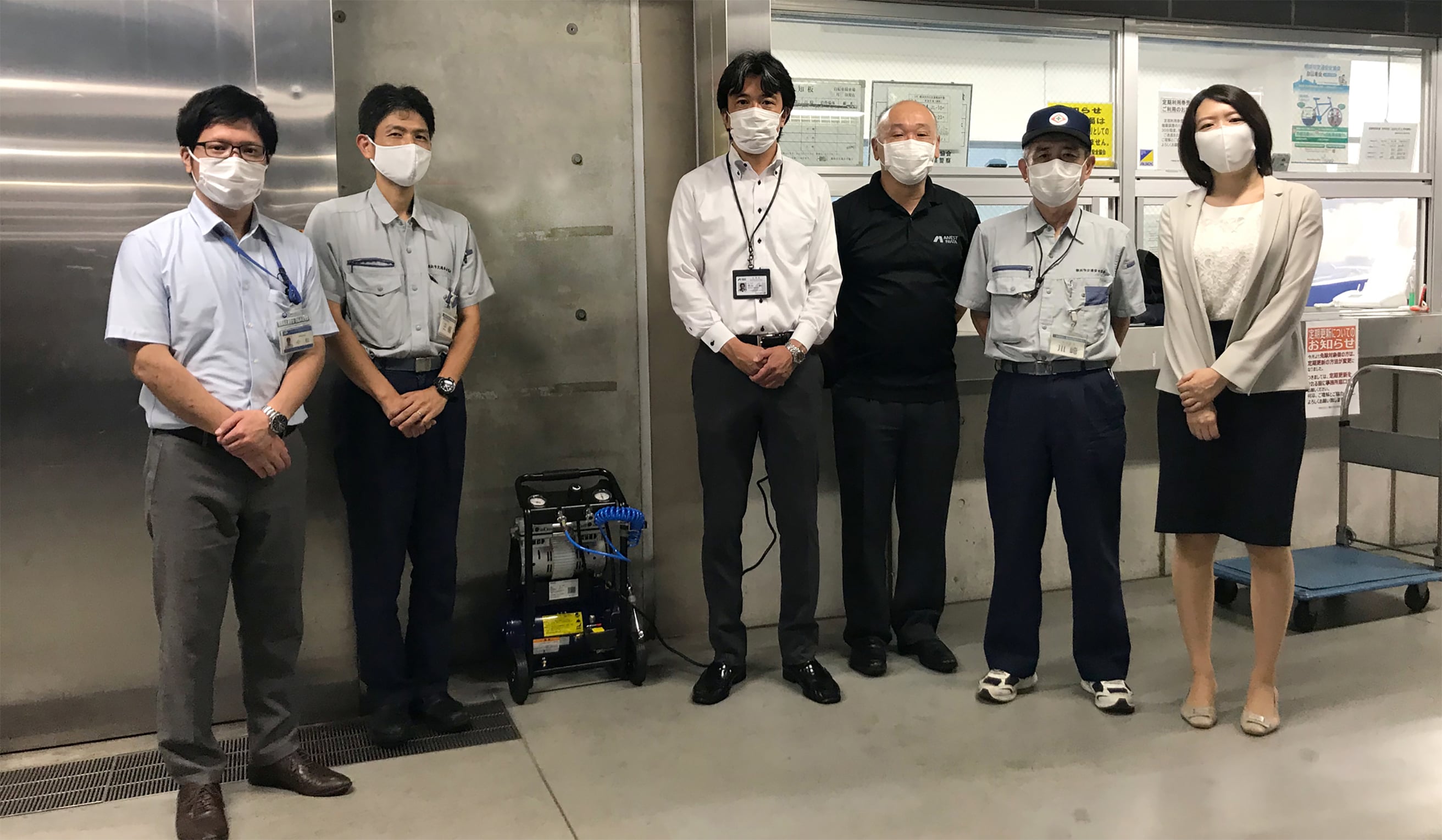 Donating compressors to the Center-Minami bicycle parking lot in Kohoku-ku, Yokohama